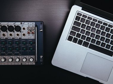 重振旗鼓：电脑回收业在2024下半年的崛起之路